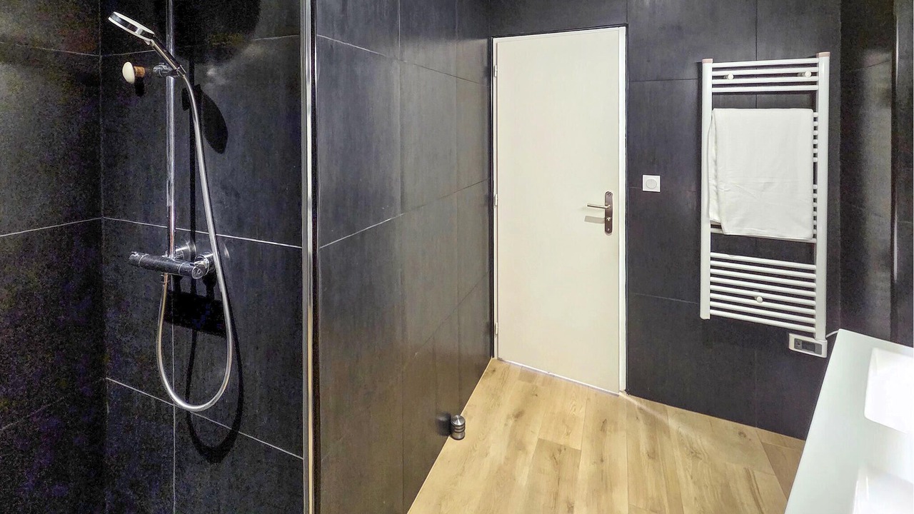 Photo of Bathroom in Grillaud - Proce