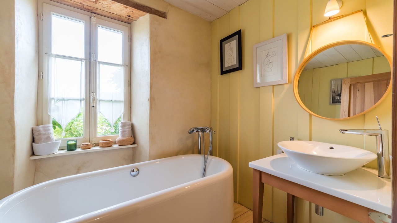 Photo of Bathroom in Minihy-Treguier