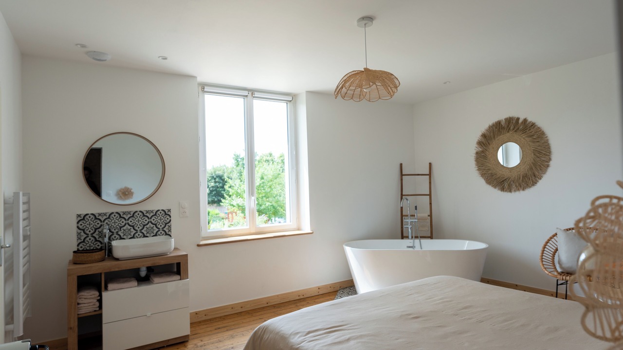 Photo of Bedroom in Saint-Wambert-des-Trois-Vallees