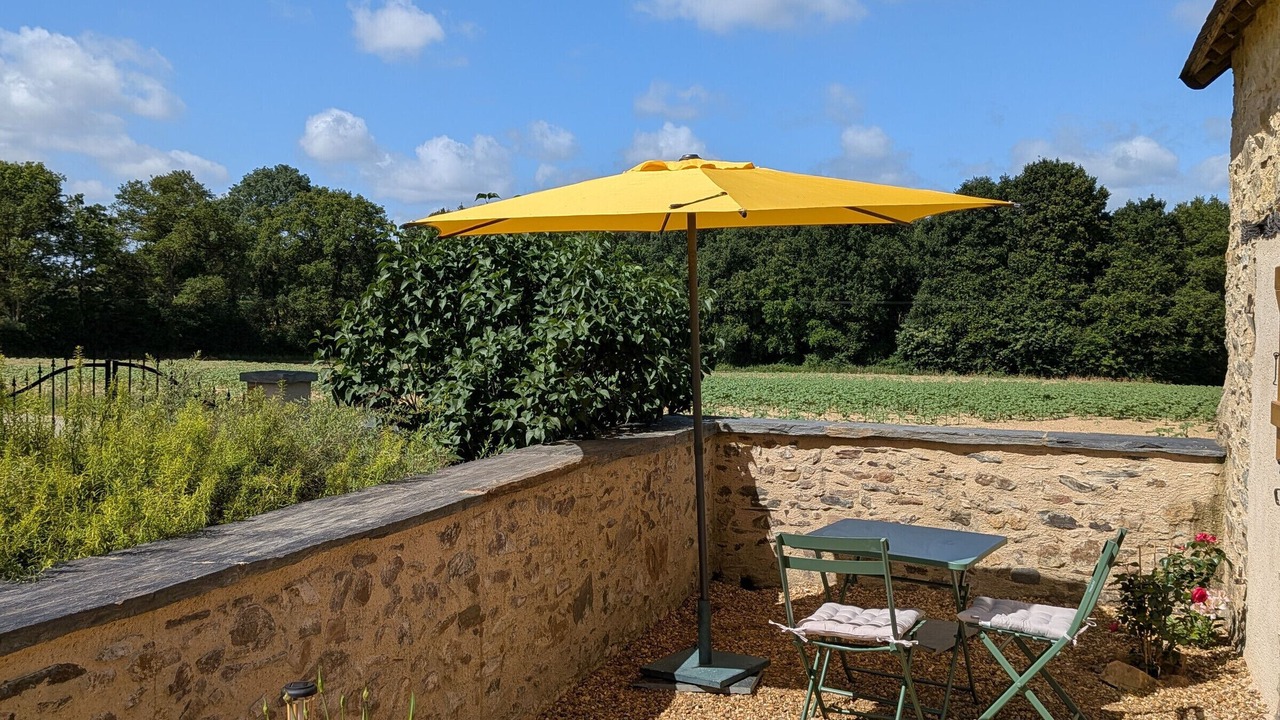 Photo of Outdoor in Chenille-Champteusse
