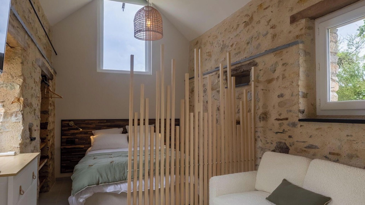 Photo of Bedroom in Chenille-Champteusse