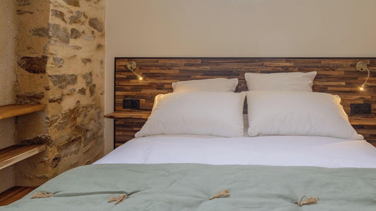 Photo of Bedroom in Chenille-Champteusse