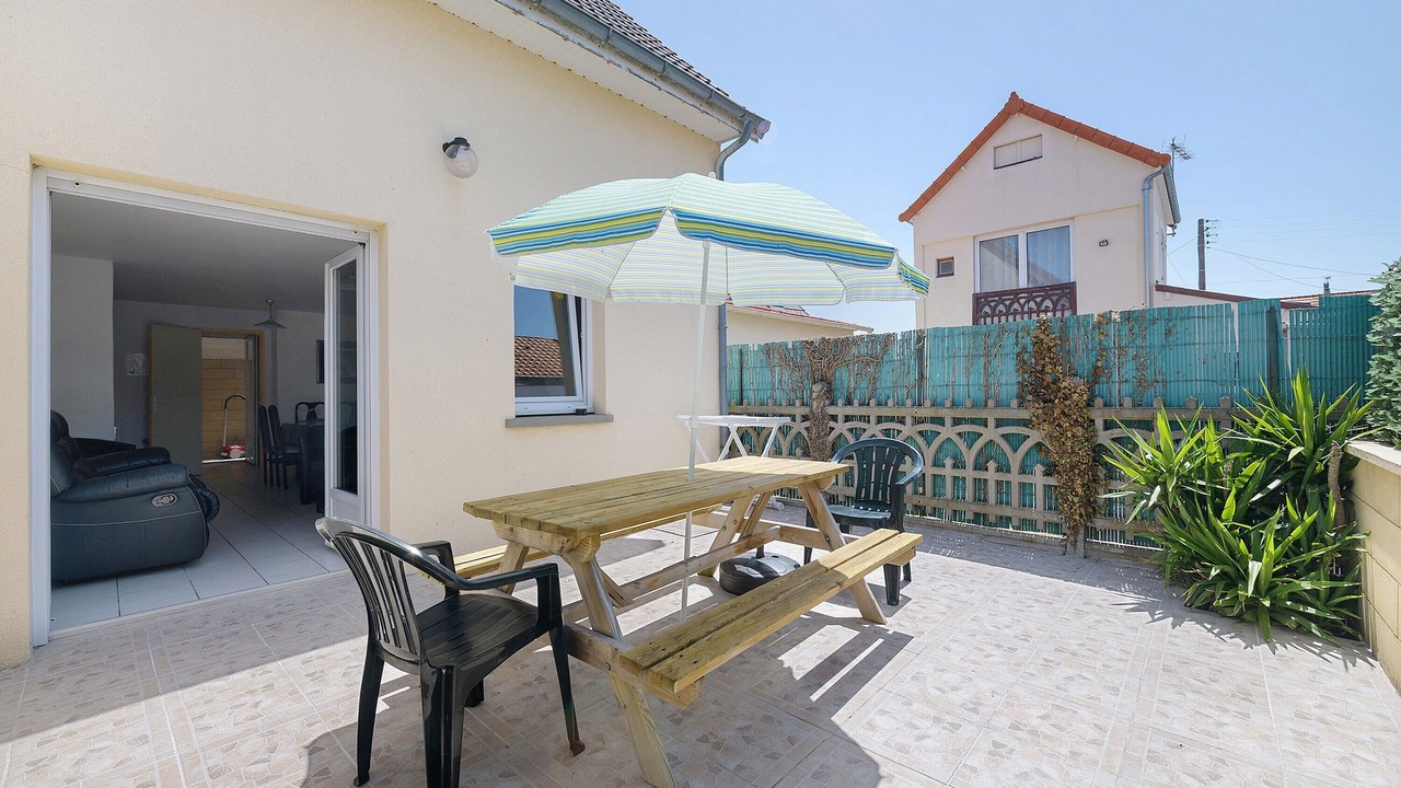 Photo of Outdoor in Saint-Martin de Brehal