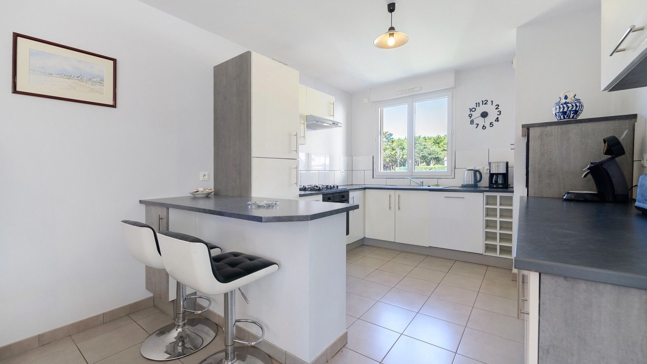 Photo of Kitchen in Saint-Martin de Brehal