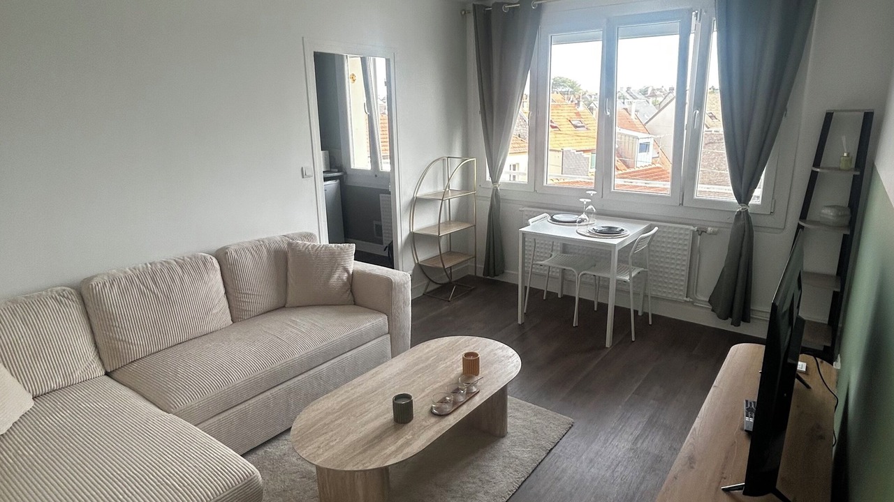 Photo of Livingroom in Sainte-Therese-Demi-Lune