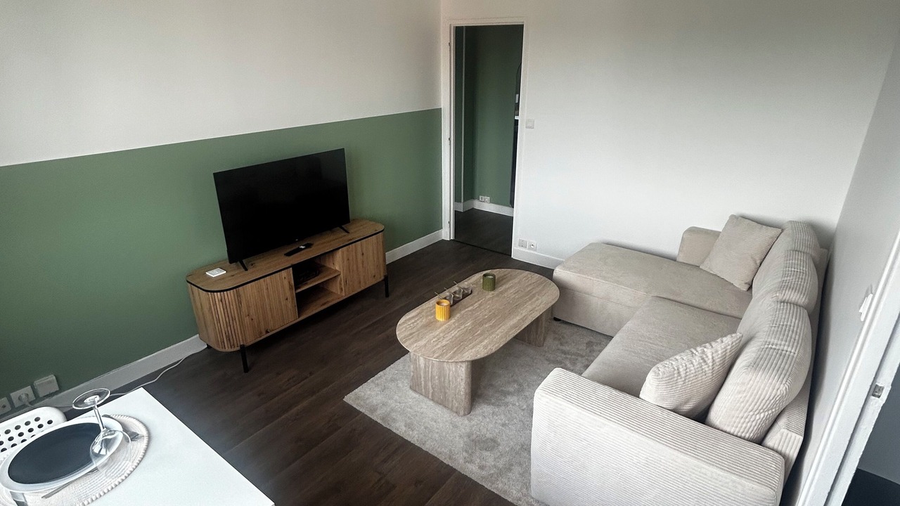 Photo of Livingroom in Sainte-Therese-Demi-Lune