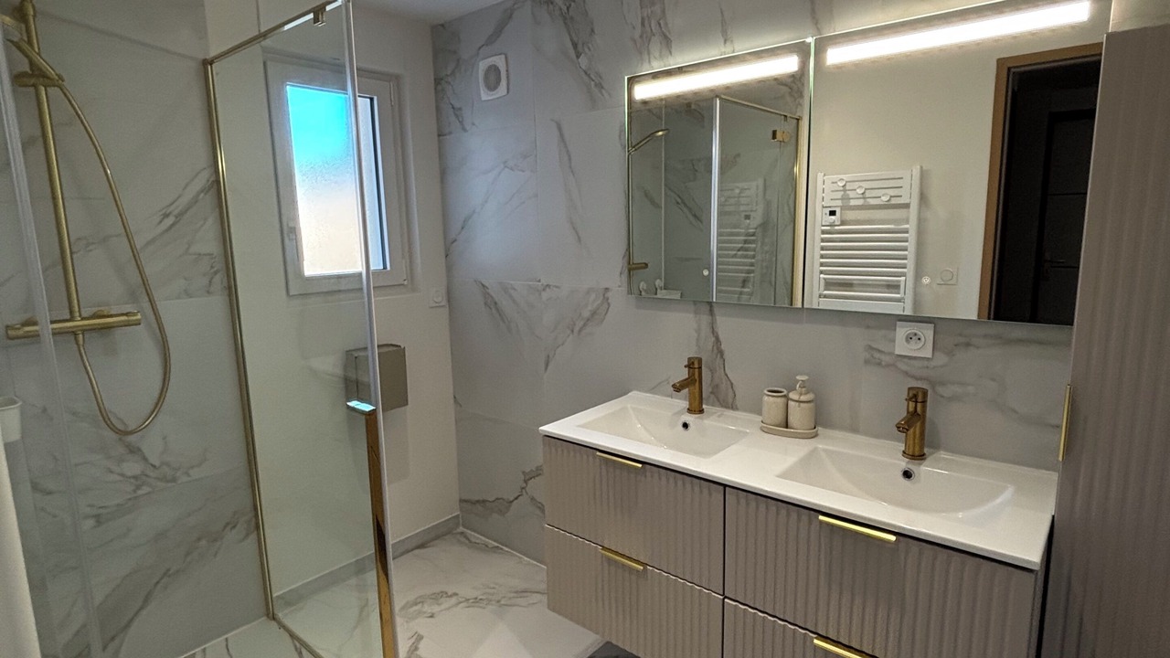 Photo of Bathroom in Le Vieux-Marche