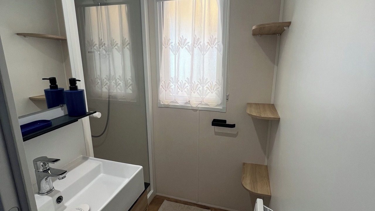 Photo of Bathroom in Litteau
