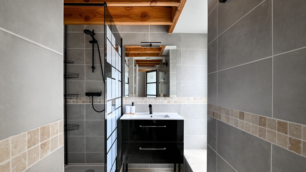 Photo of Bathroom in Creully