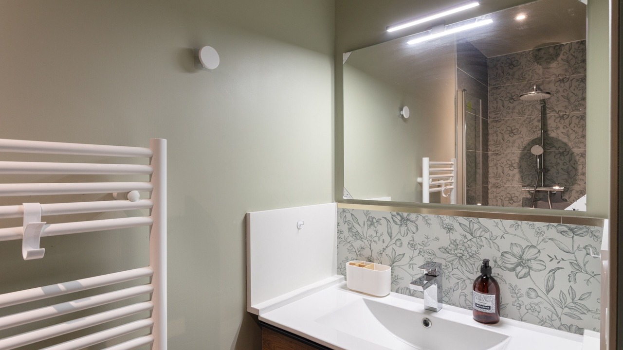 Photo of Bathroom in Pleherel-Plage-Vieux-Bourg
