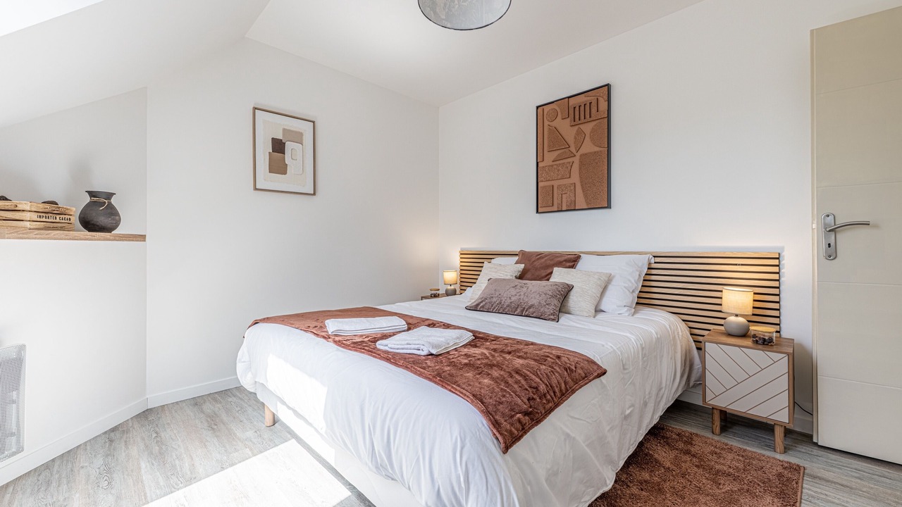 Photo of Bedroom in Tracy-sur-Mer