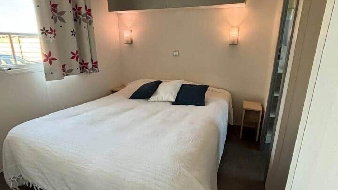 Photo of Bedroom in Hauteville-sur-Mer