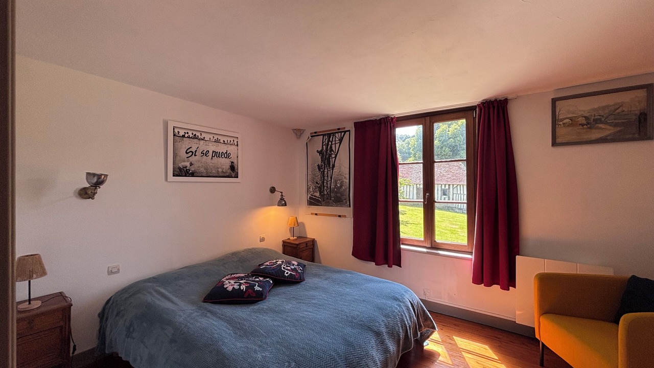 Photo of Bedroom in Mittois