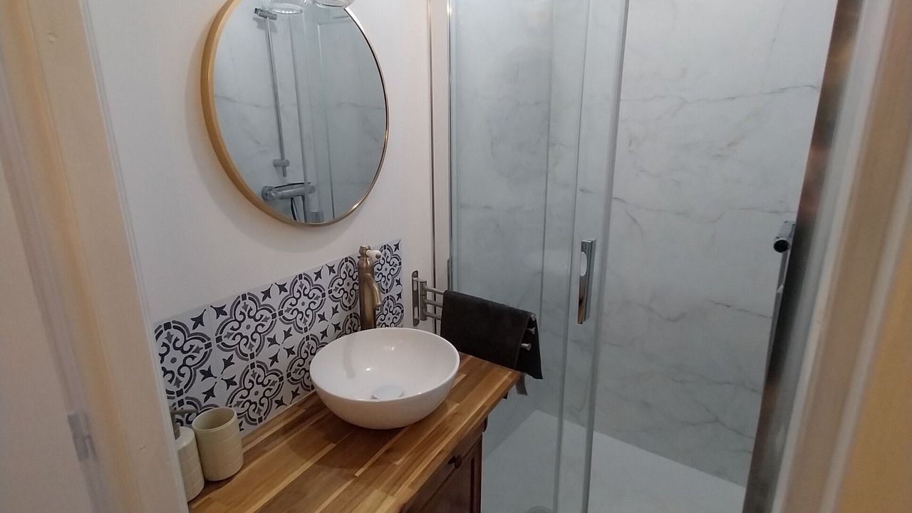 Photo of Bathroom in Carentan