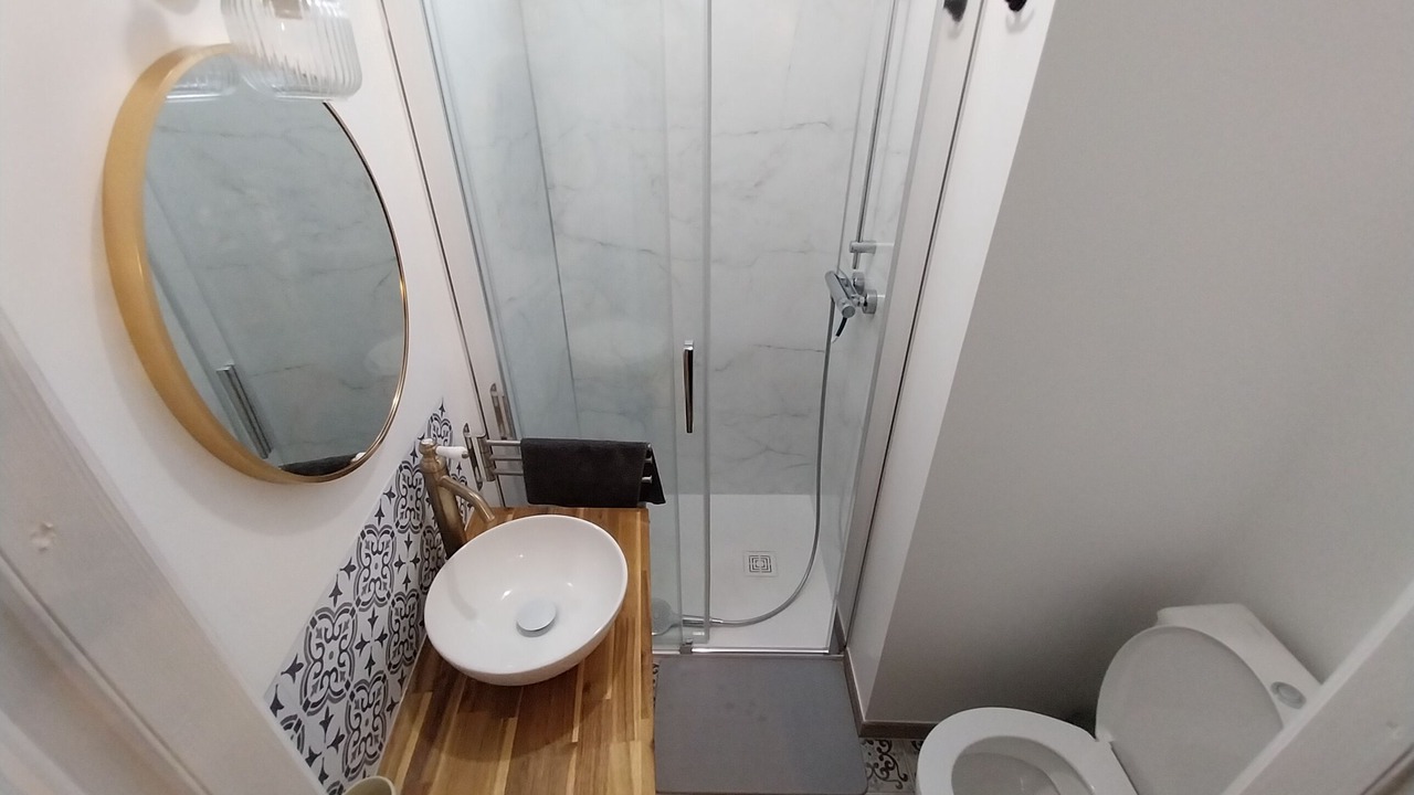 Photo of Bathroom in Carentan