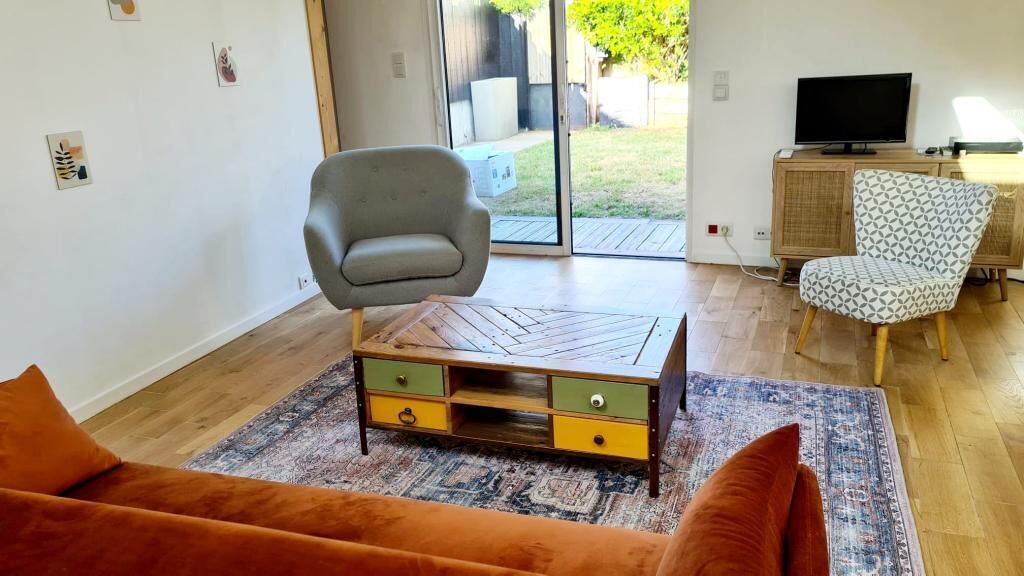 Photo of Livingroom in Zola