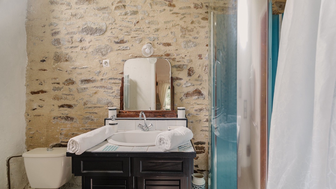 Photo of Bathroom in Cuguen