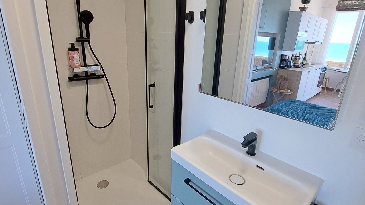 Photo of Bathroom in Agon-Coutainville