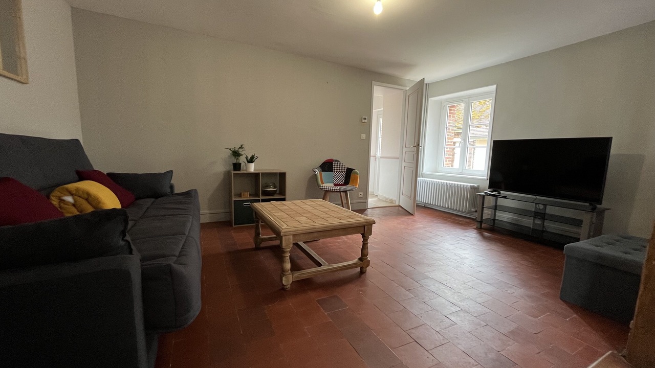 Photo of Livingroom in Fontaine-la-Guyon