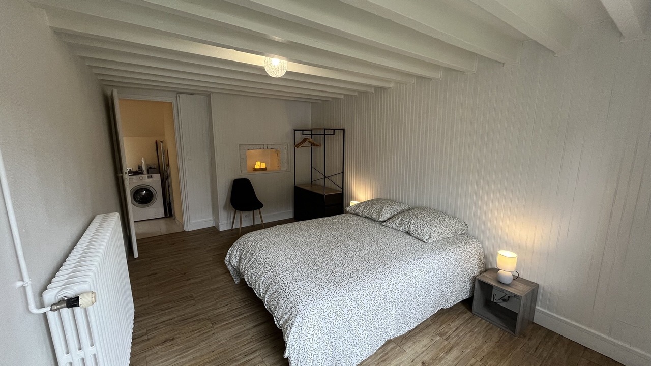 Photo of Bedroom in Fontaine-la-Guyon