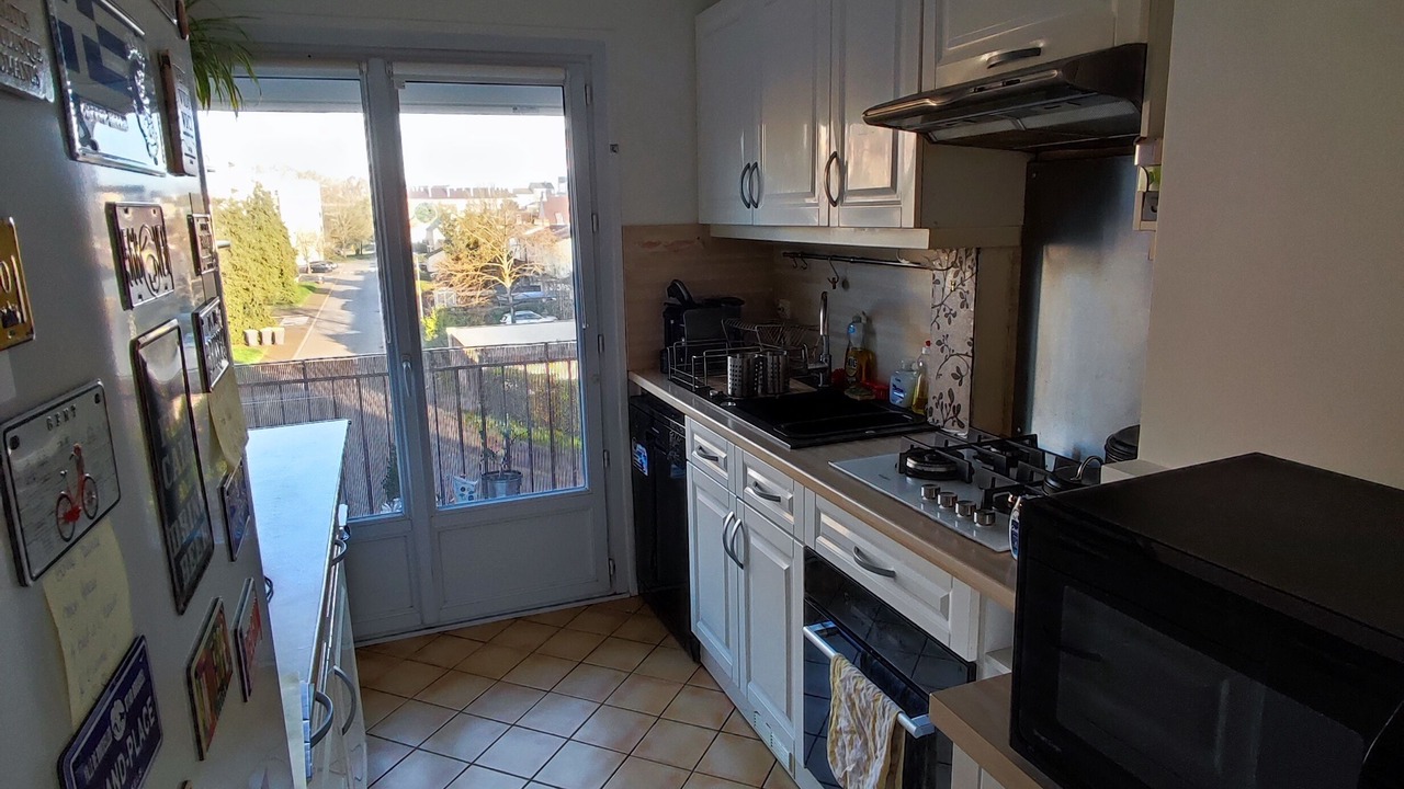 Photo of Kitchen in Maurepas