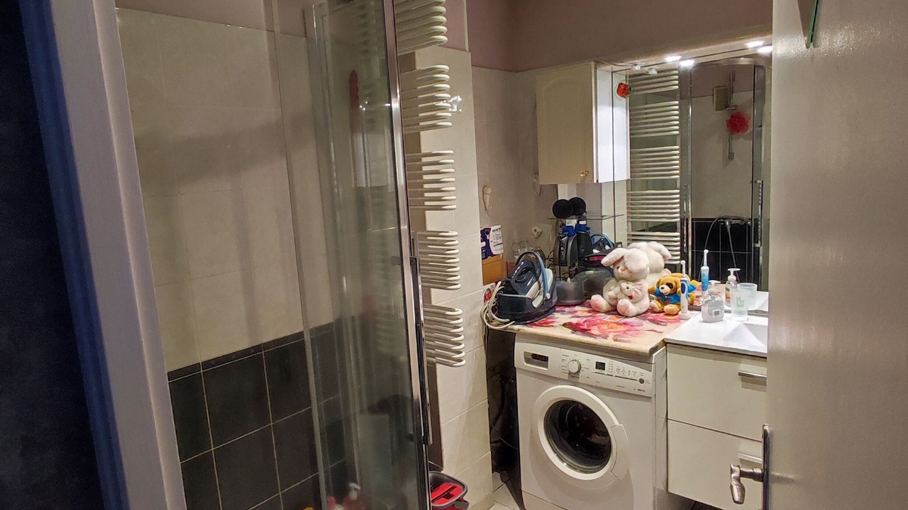 Photo of Bathroom in Maurepas