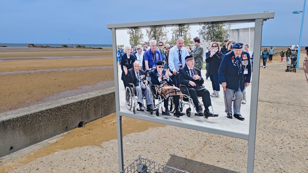 Photo of Others in Asnelles