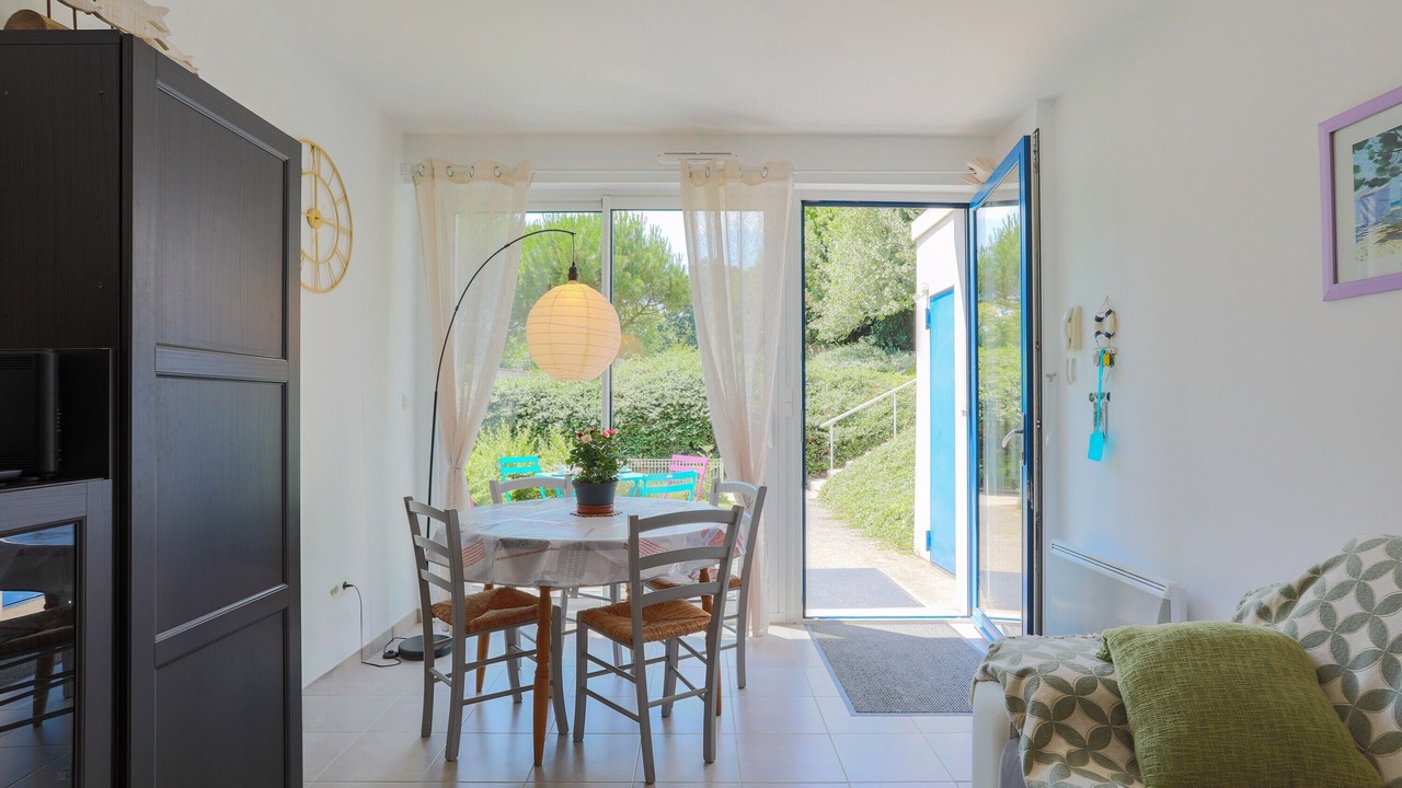 Photo of Livingroom in Etables-sur-Mer