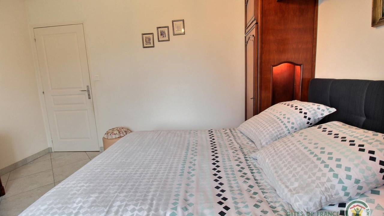 Photo of Bedroom in Trelevern