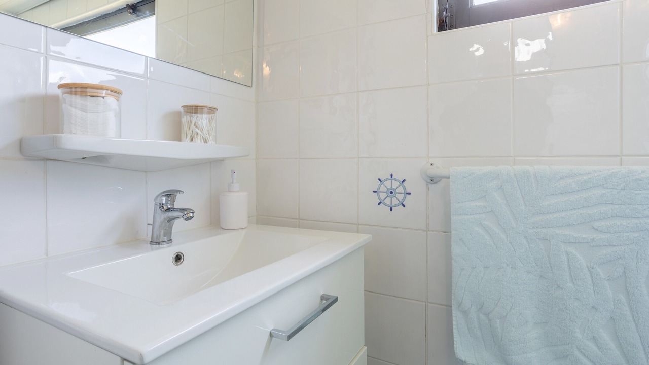 Photo of Bathroom in Saint-Guenole