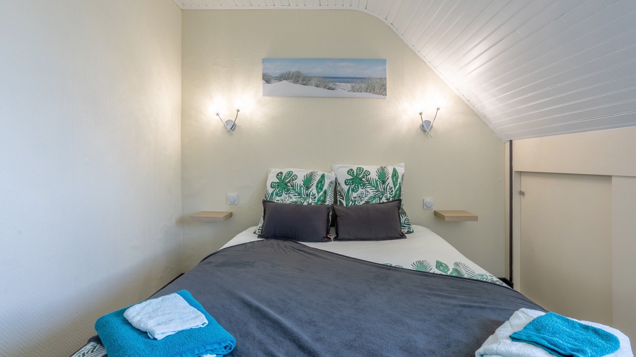 Photo of Bedroom in Saint-Guenole
