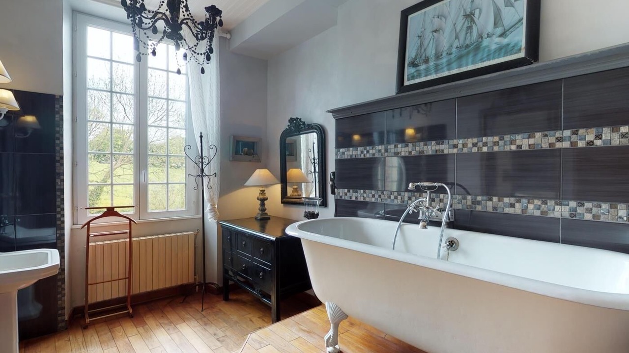 Photo of Bathroom in Tamerville