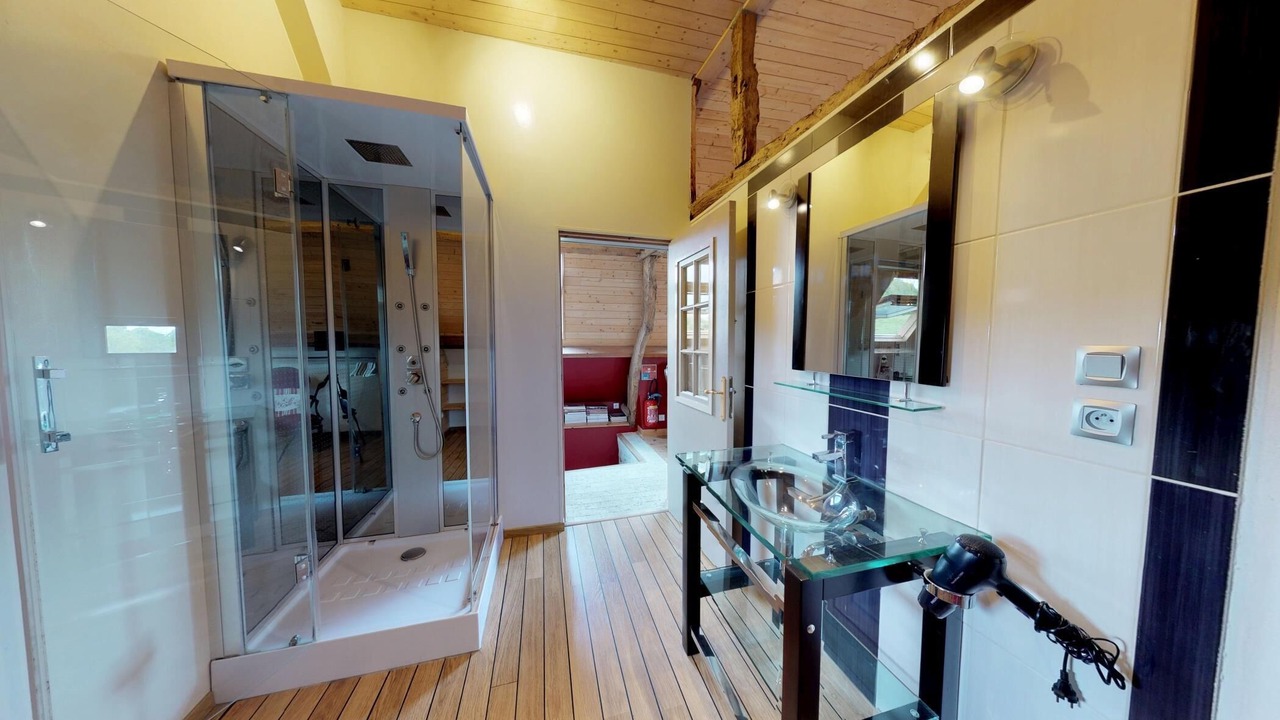 Photo of Bathroom in Tamerville