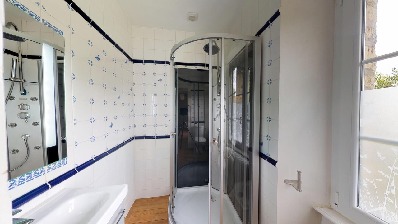 Photo of Bathroom in Valognes