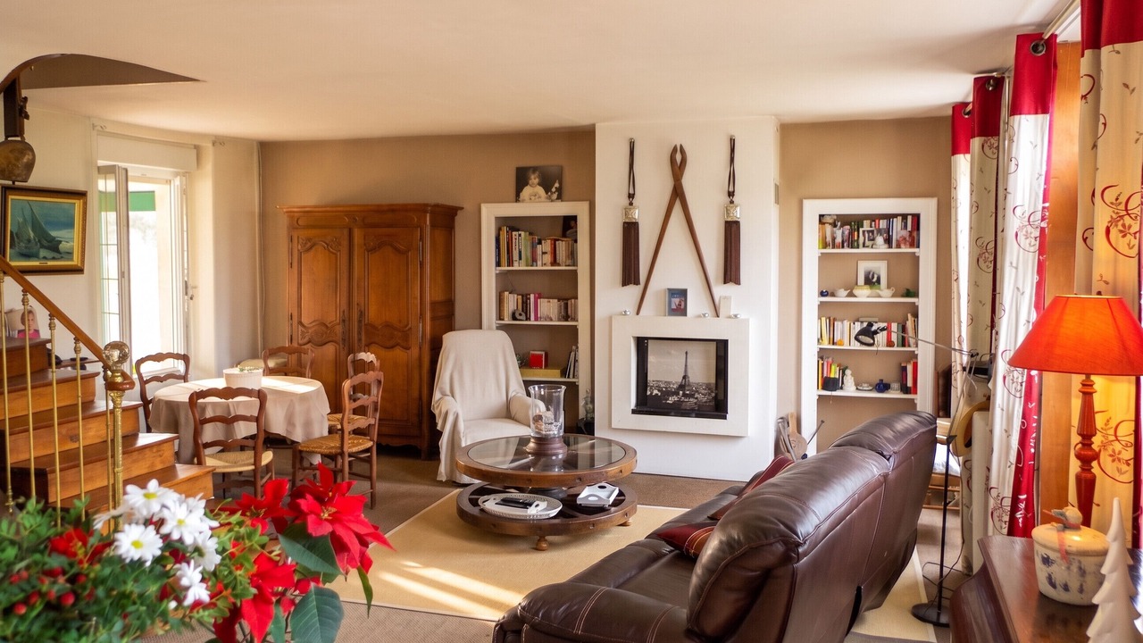 Photo of Livingroom in Saint-Germain-du-Pert