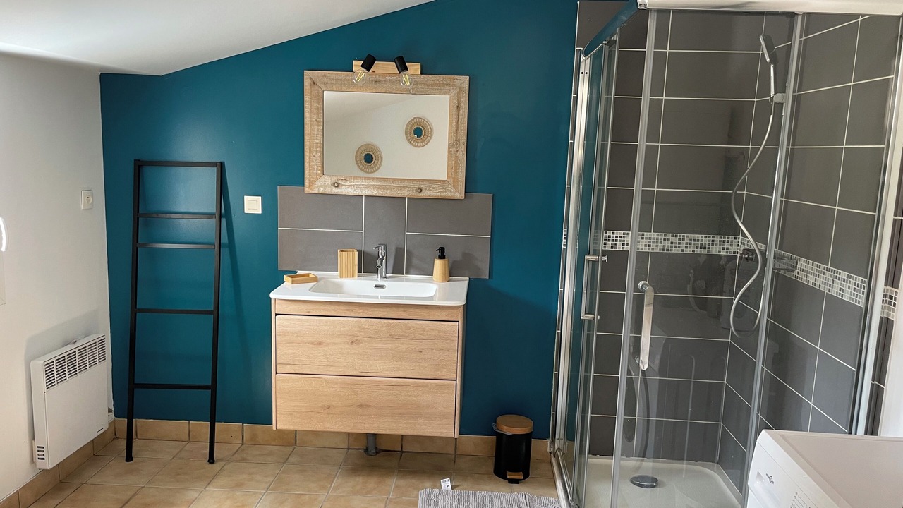 Photo of Bathroom in Saint-Germain-de-Tournebut