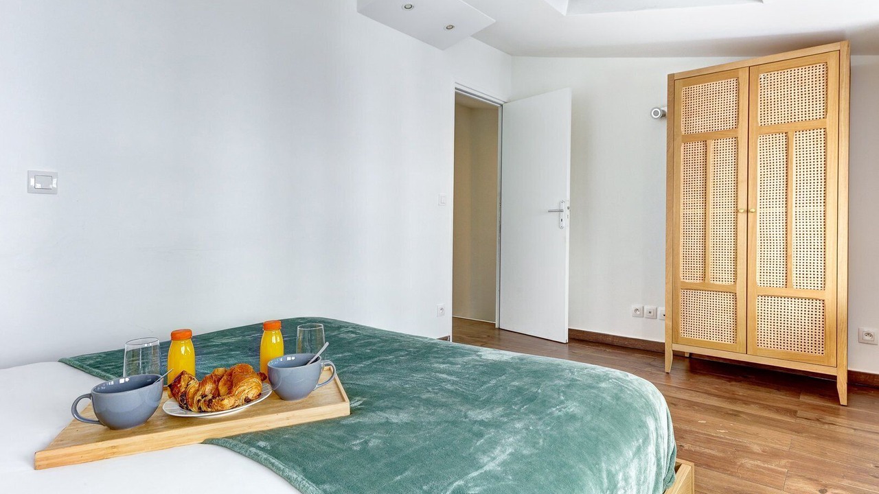 Photo of Bedroom in Saint-Lambert