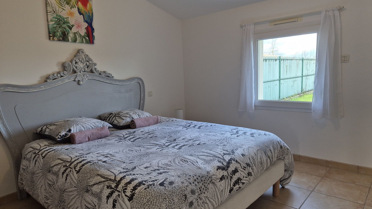 Photo of Bedroom in Oudon