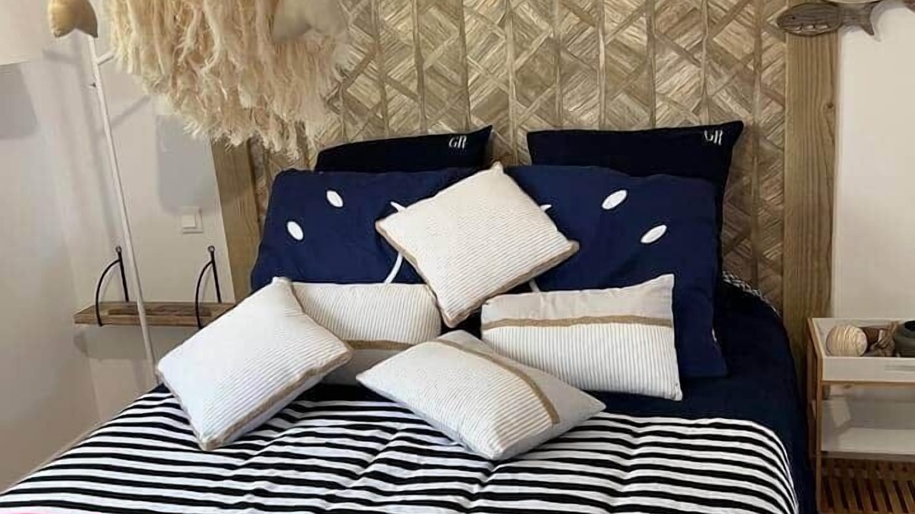 Photo of Bedroom in Saint-Laurent-sur-Mer
