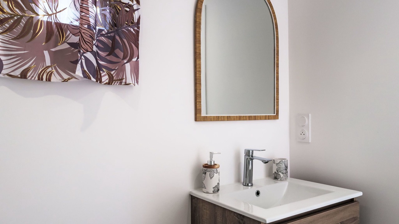 Photo of Bathroom in Ploneour-Lanvern