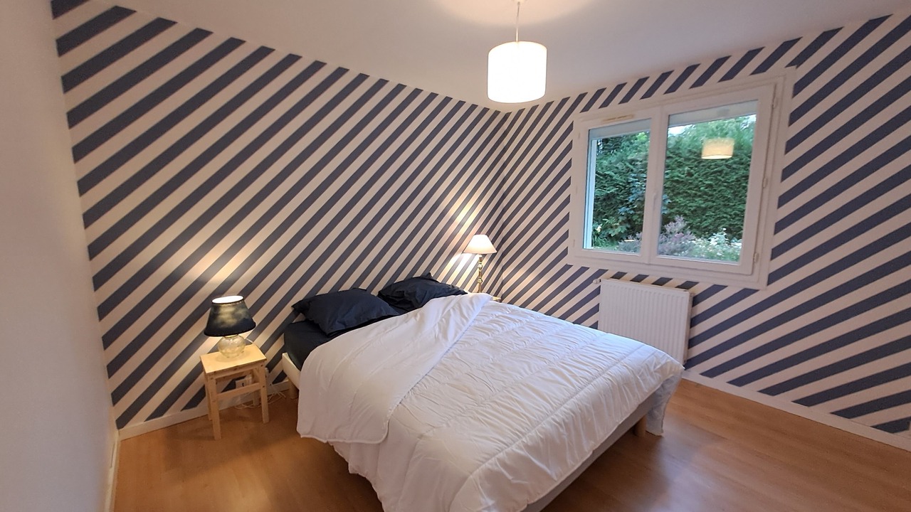 Photo of Bedroom in Baguer-Morvan