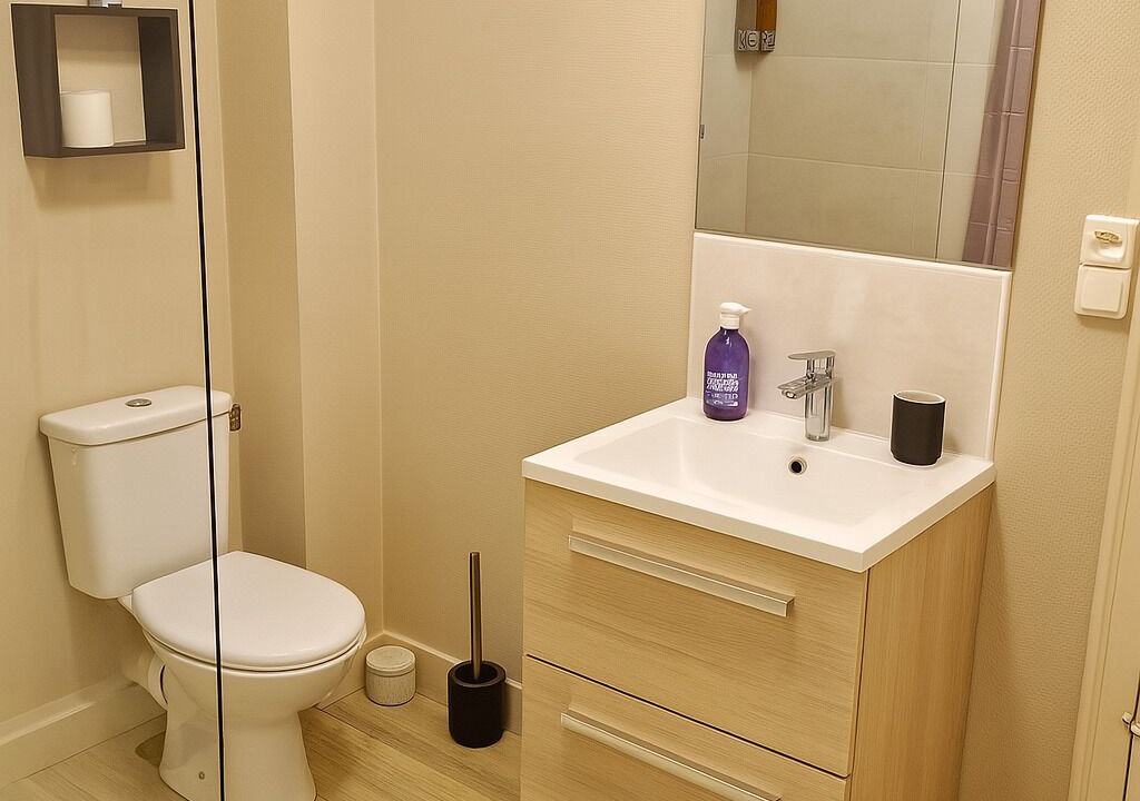 Photo of Bathroom in Bollee