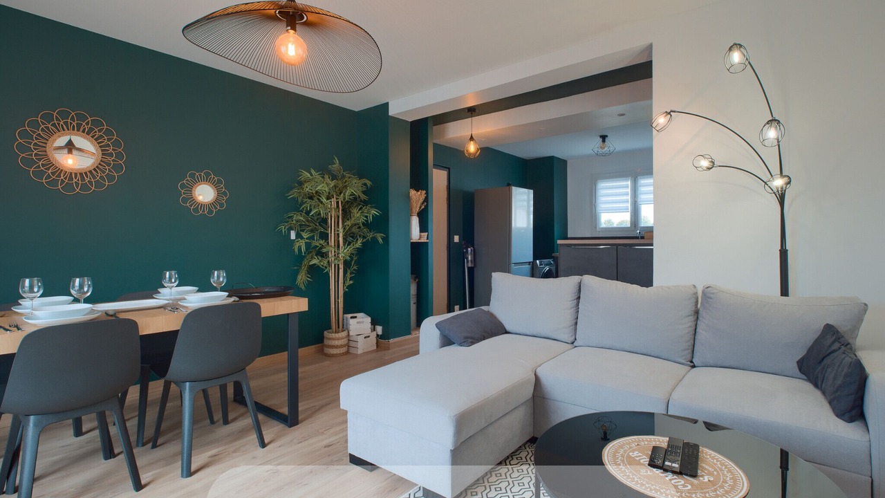 Photo of Livingroom in Laval
