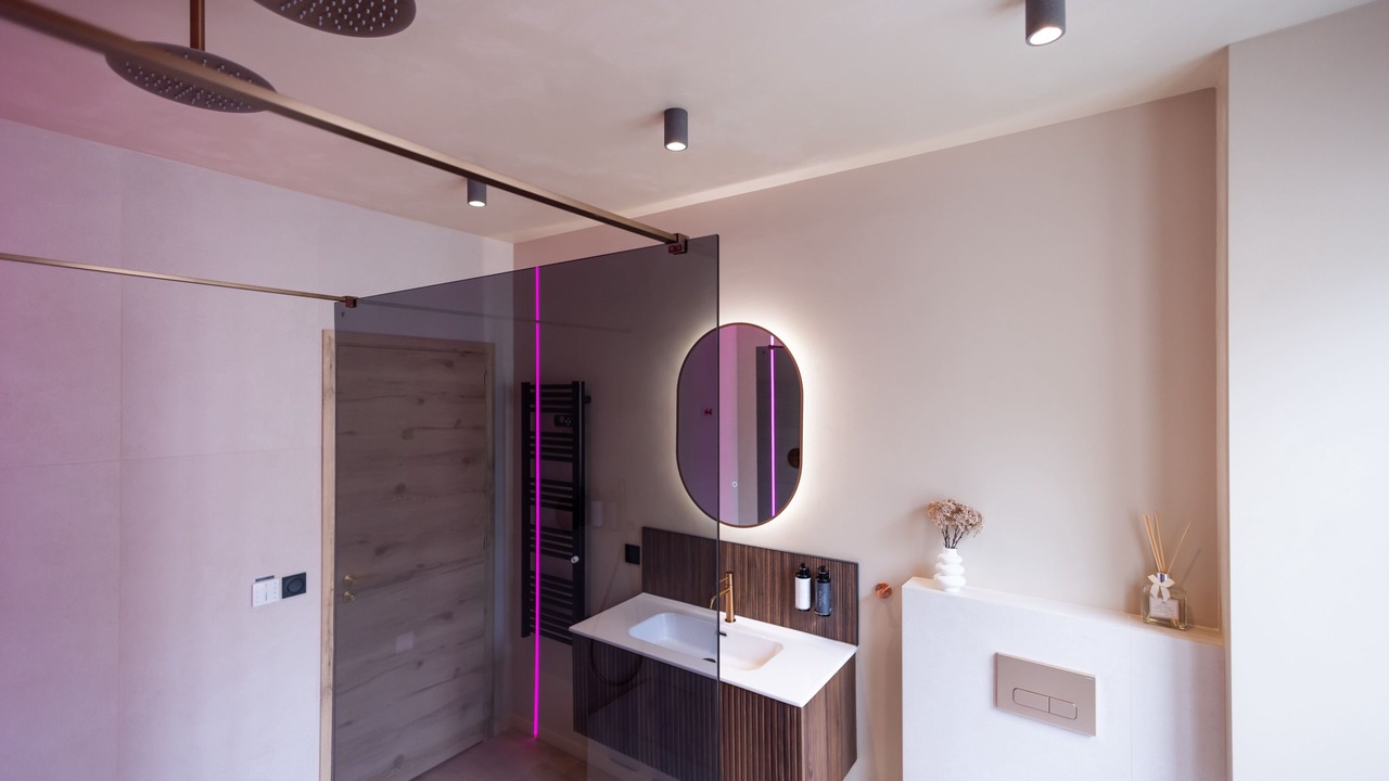 Photo of Bathroom in Downtown Angers
