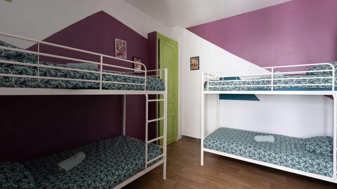 Photo of Bedroom in Republique