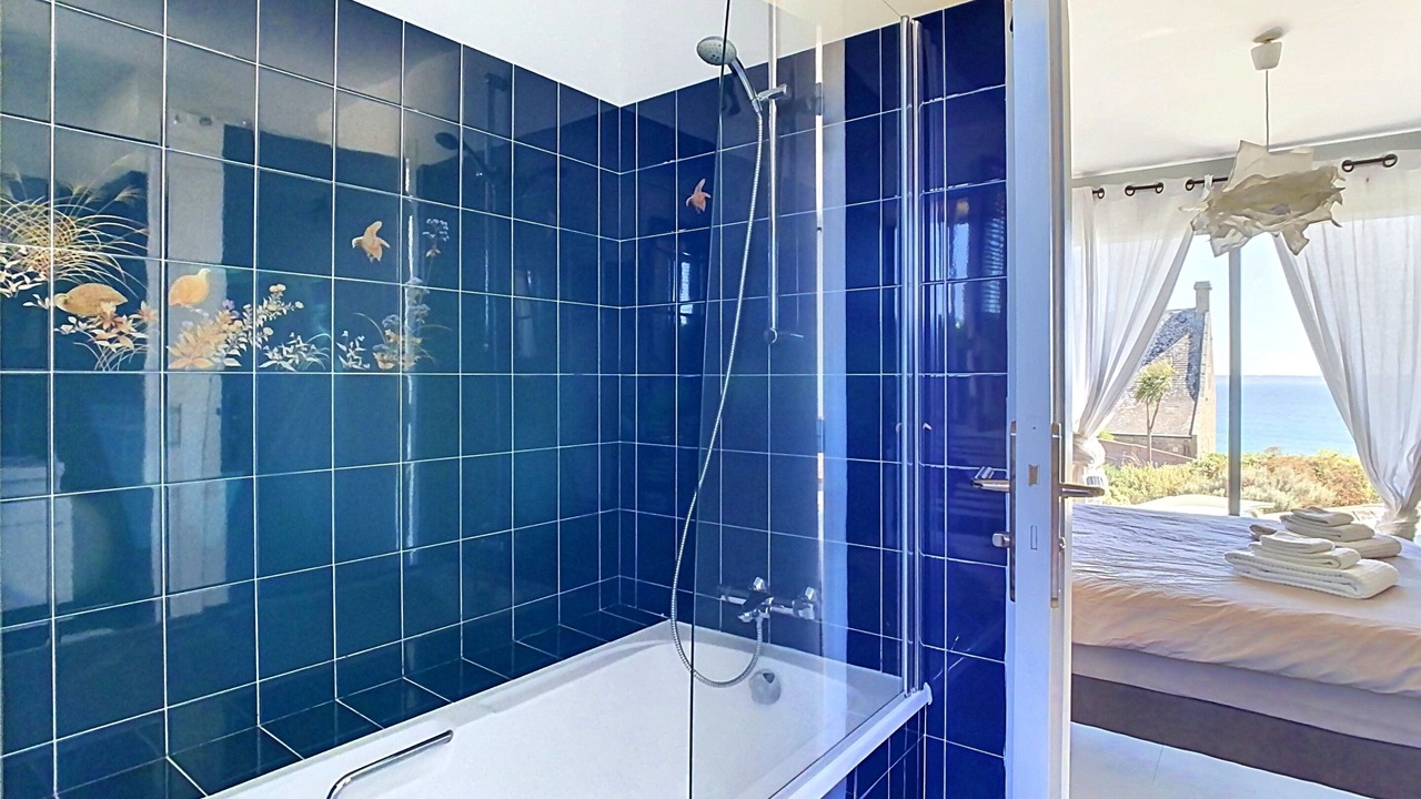 Photo of Bathroom in Saint-Nic