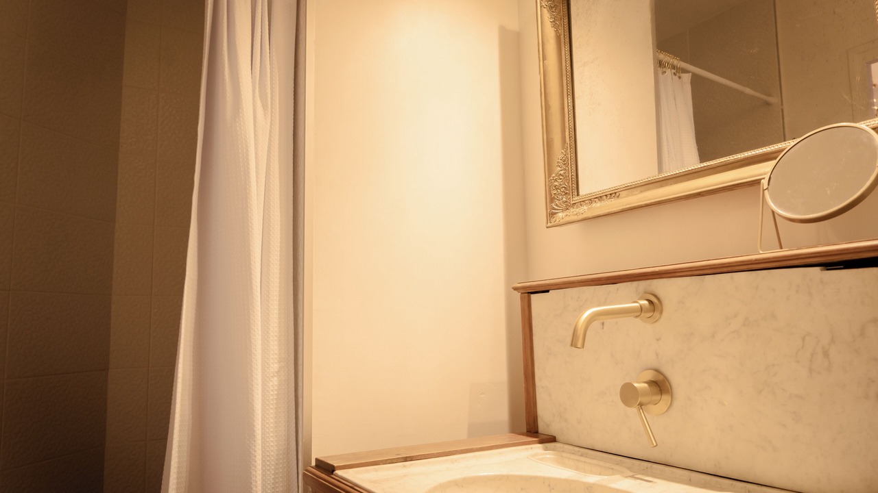 Photo of Bathroom in Saint-Saturnin-sur-Loire