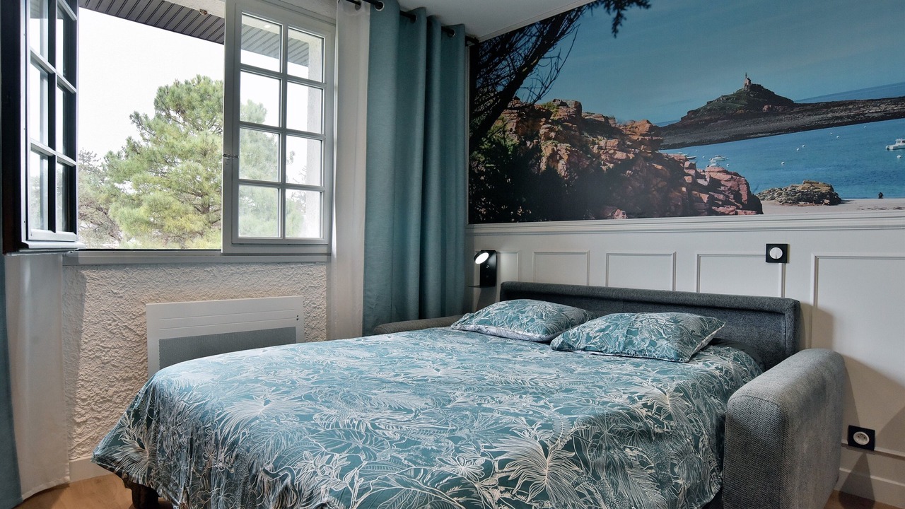 Photo of Bedroom in Sables-d'Or-les-Pins