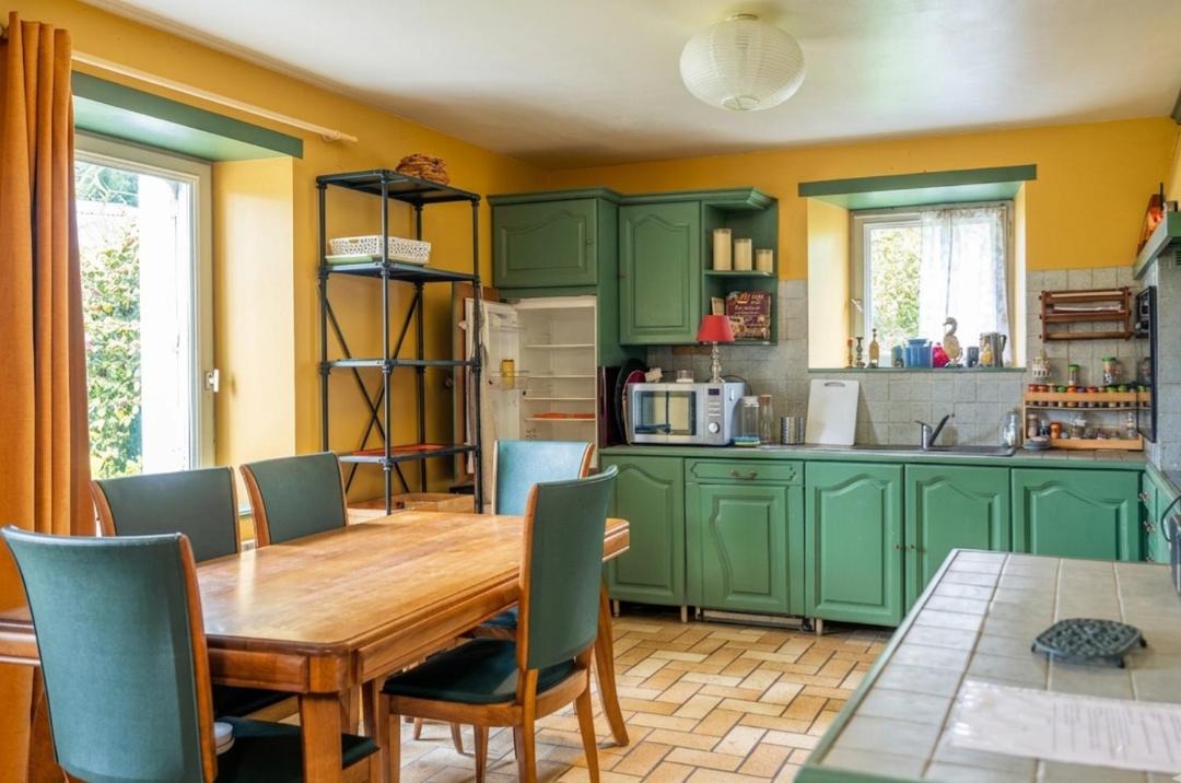 Photo of Kitchen in Guegon