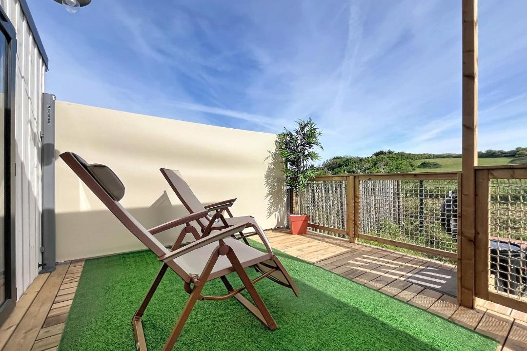 Photo of Patio Balcony in Saint-Pair-sur-Mer